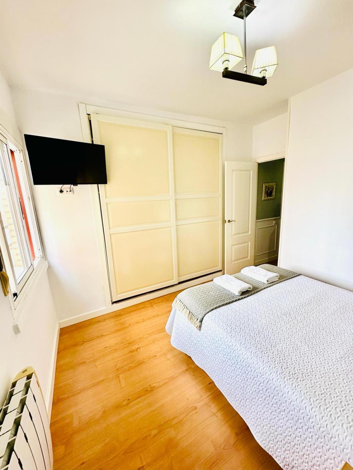 Apartamento Turistico Pizarro Меріда Екстер'єр фото