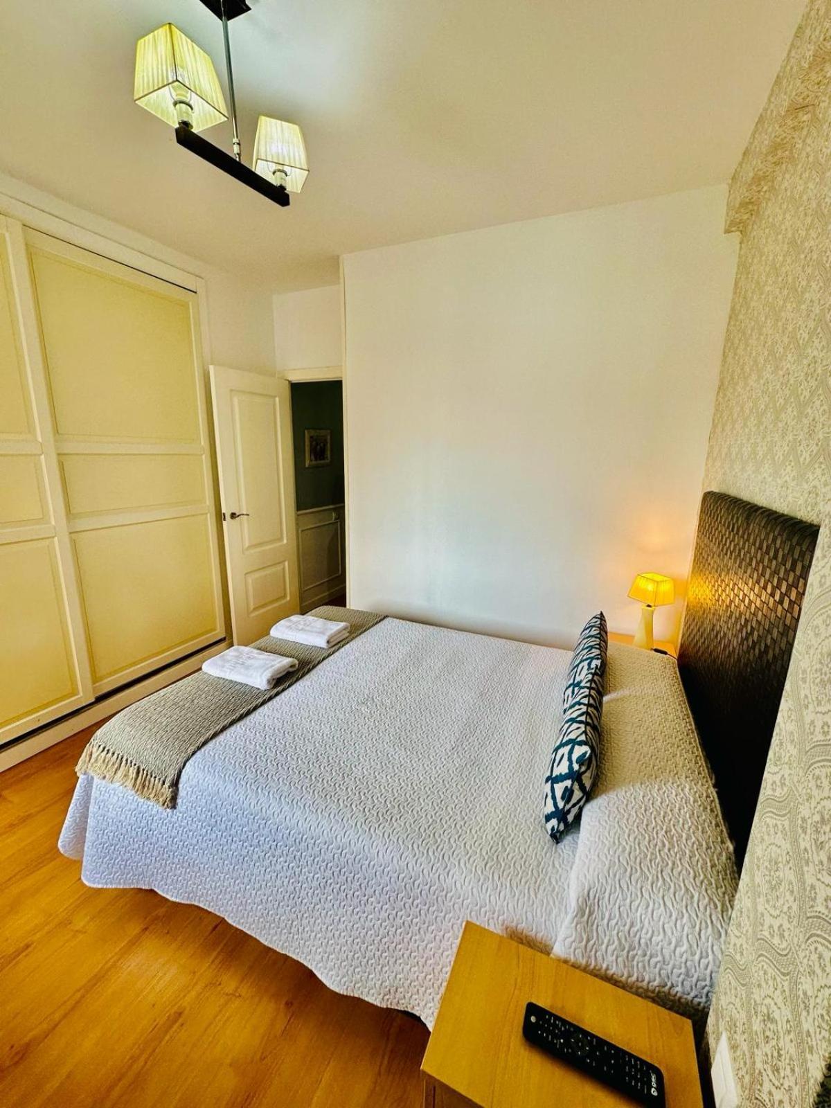 Apartamento Turistico Pizarro Меріда Екстер'єр фото