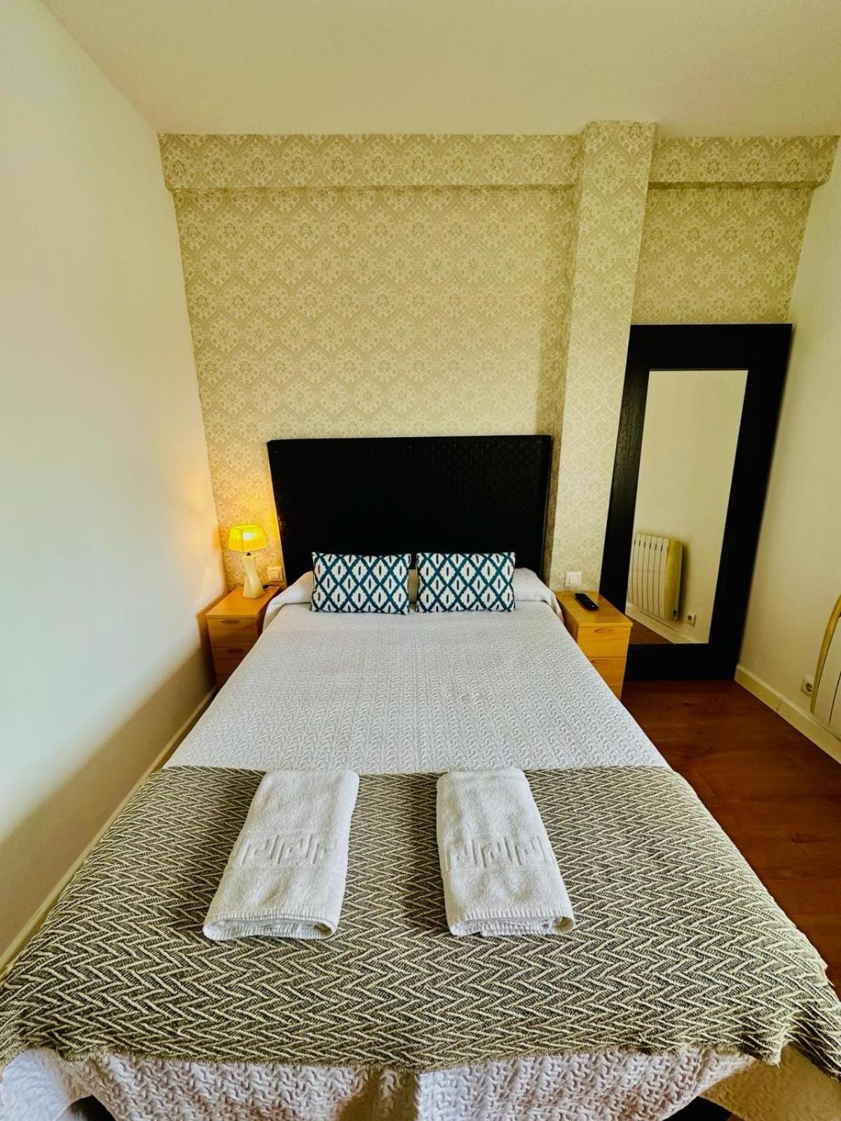 Apartamento Turistico Pizarro Меріда Екстер'єр фото